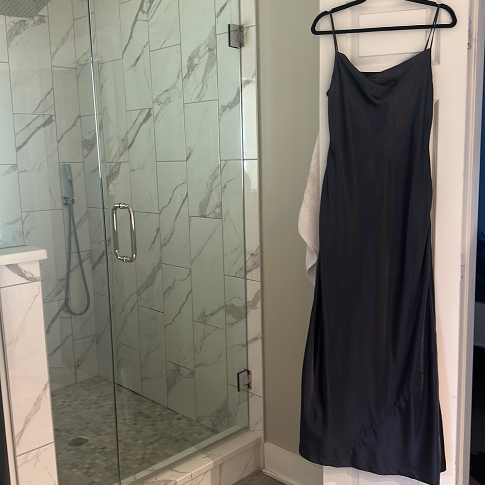 Banana republic size 4 spaghetti strap maxi gown